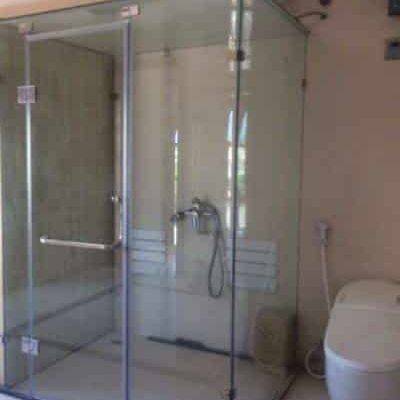 Phòng tắm kính xông hơi - TNT GLASS